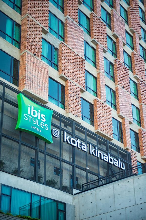 Ibis Styles Kota Kinabalu Inanam Hotel Exterior photo
